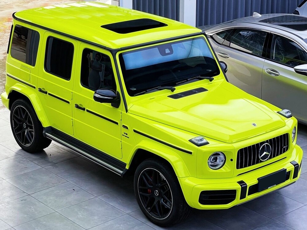 120″ x 60″ Gloss Neon Green Vinyl Film Wrap Air Bubble Free 10ft x 5ft