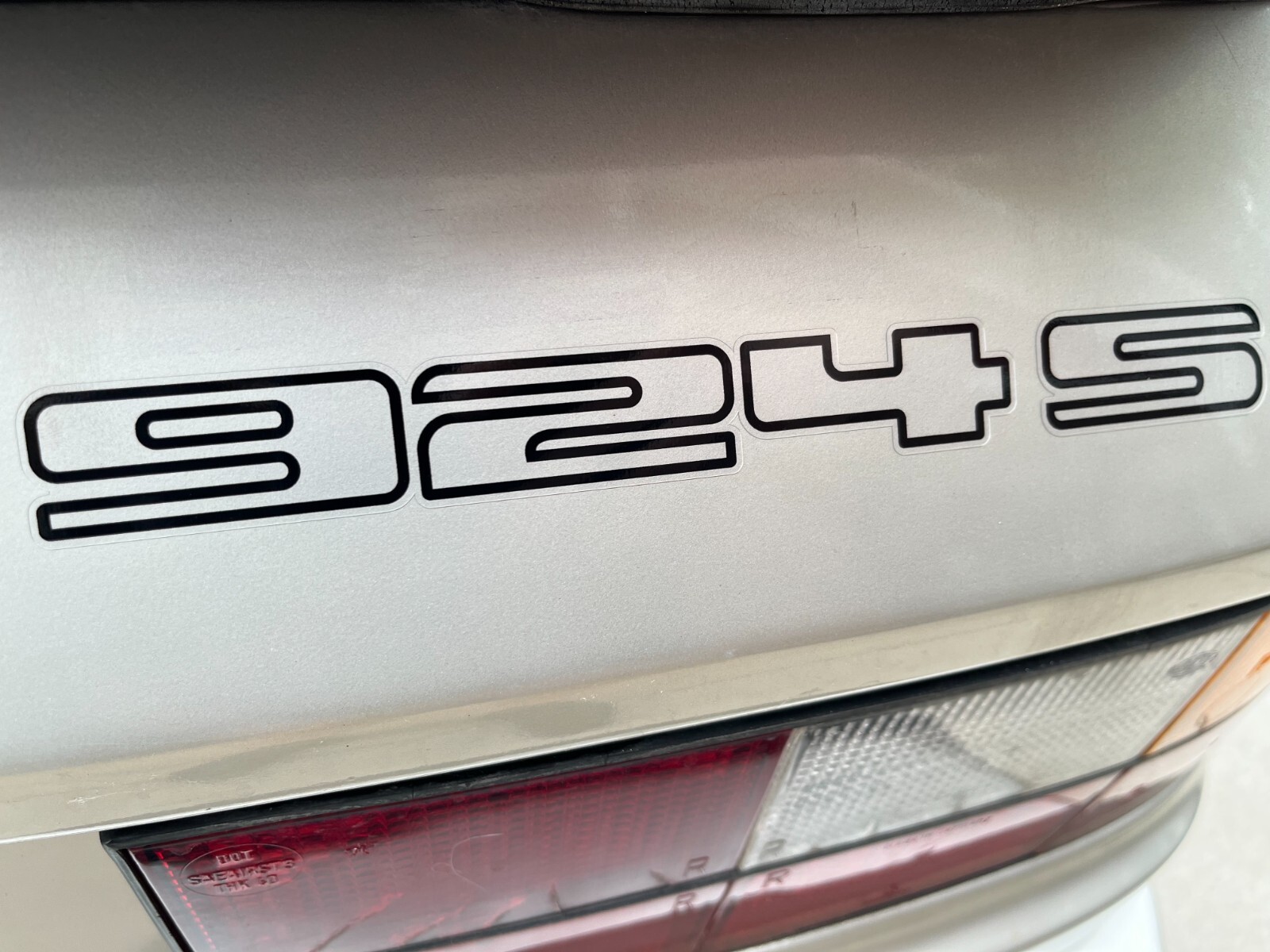 924 Rear Decal Sticker Vinyl Transparent Black on Clear